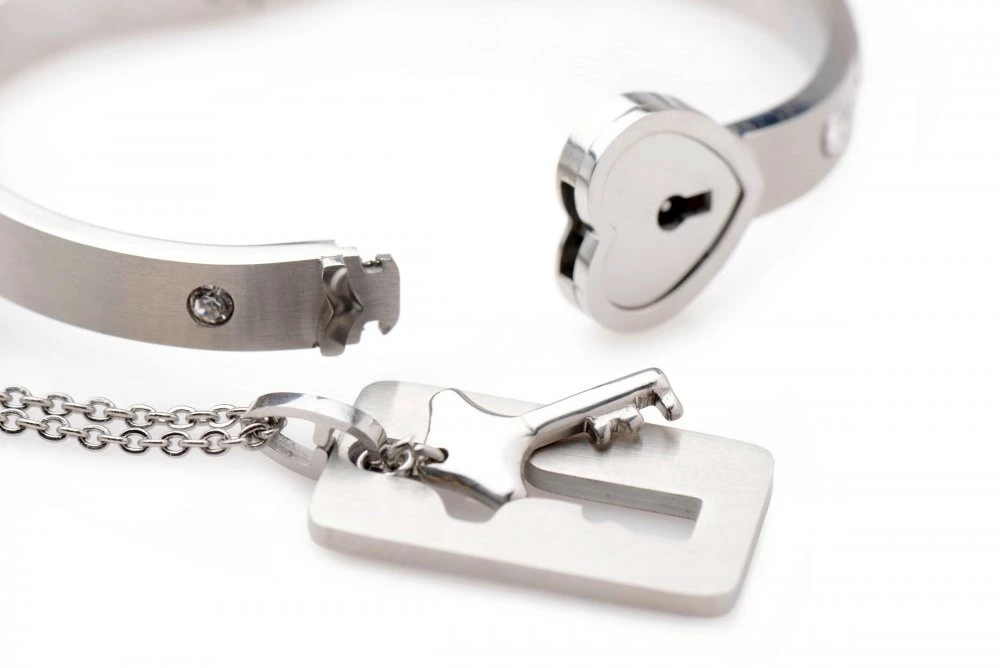 Clothing Accessories Extreme Sex Toys, Bondage, & Fucking Machines | ExtremeRestraintsCuffed Locking Bracelet And Key Necklace 8 Clothing Accessories Extreme Sex Toys, Bondage, & Fucking Machines | ExtremeRestraintsCuffed Locking Bracelet And Key Necklace - Image 6