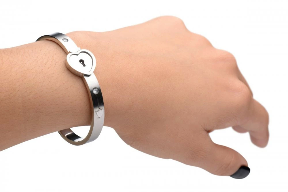 Clothing Accessories Extreme Sex Toys, Bondage, & Fucking Machines | ExtremeRestraintsCuffed Locking Bracelet And Key Necklace 5 Clothing Accessories Extreme Sex Toys, Bondage, & Fucking Machines | ExtremeRestraintsCuffed Locking Bracelet And Key Necklace - Image 3
